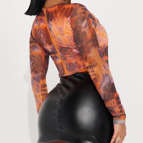 NWT Corset Top - Picture 3 of 3